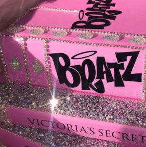 Meet your Posher, Ana